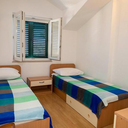 Apartments Jaksic - Zile Supetar Luaran gambar