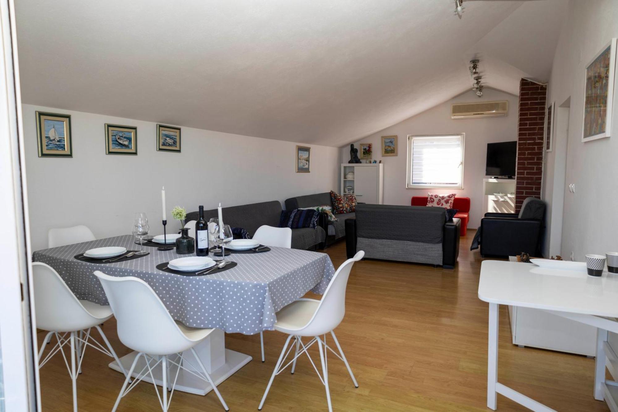 Apartments Jaksic - Zile Supetar Luaran gambar