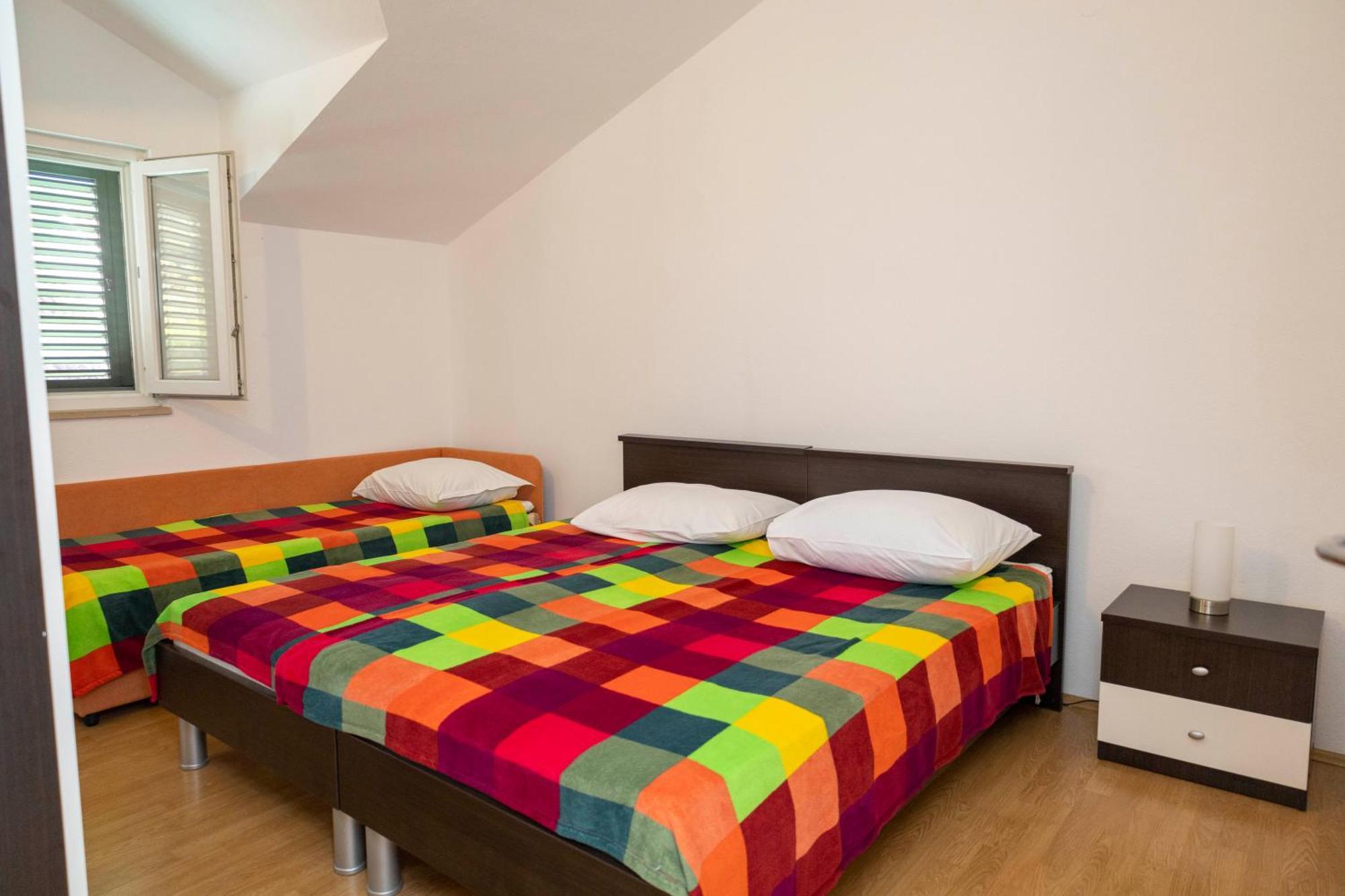 Apartments Jaksic - Zile Supetar Luaran gambar