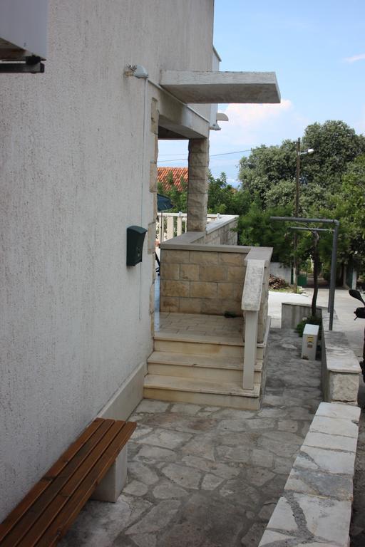 Apartments Jaksic - Zile Supetar Luaran gambar
