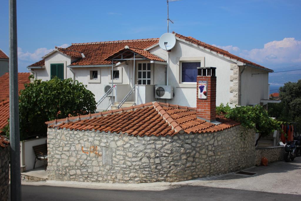 Apartments Jaksic - Zile Supetar Luaran gambar