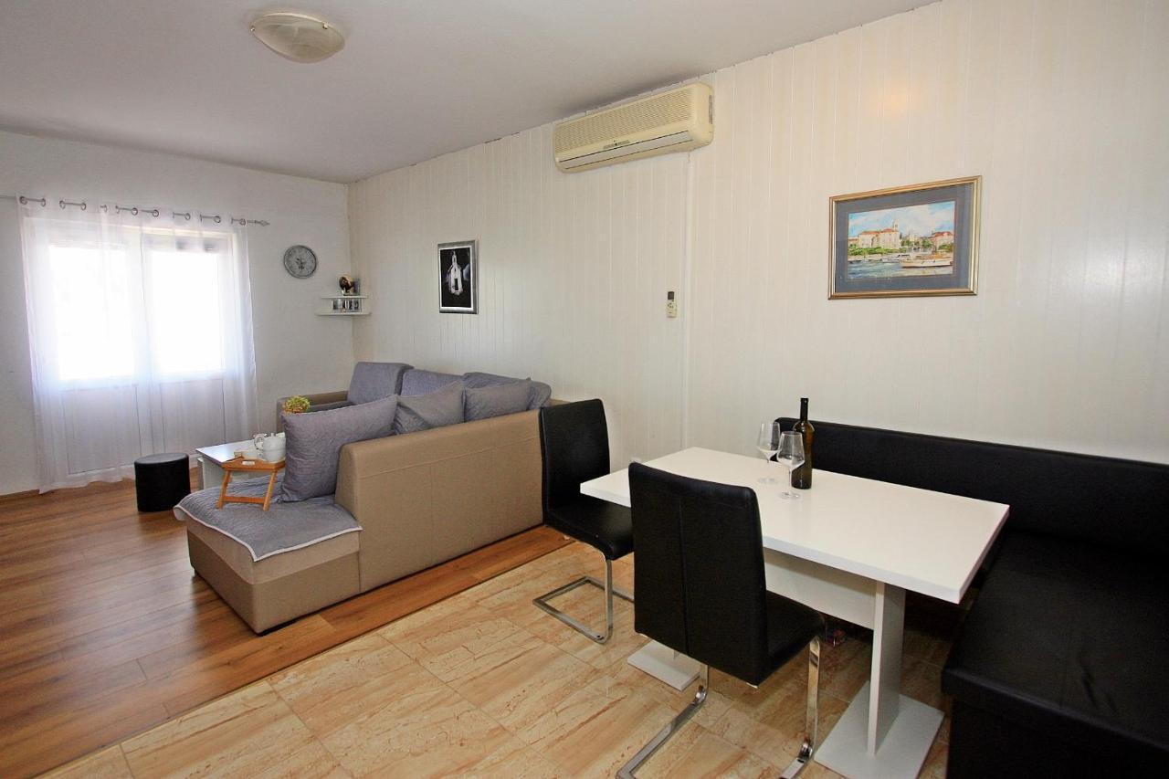 Apartments Jaksic - Zile Supetar Luaran gambar