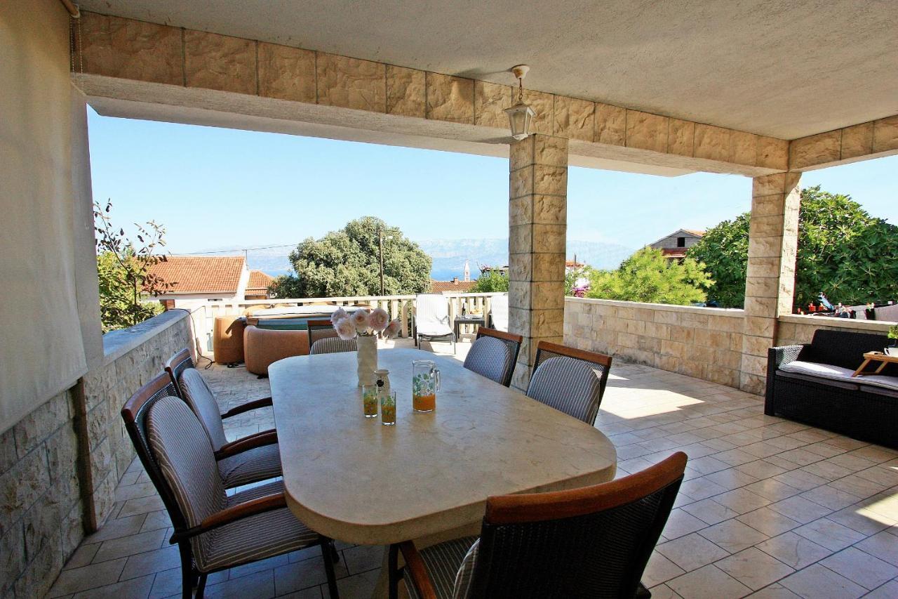 Apartments Jaksic - Zile Supetar Luaran gambar